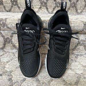 Women’s Nike Airmax, 270 size 8, worn once, fits shoe size 7.5